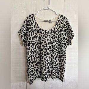 Chico's size 3 (xl) Black & Cream lace front leopard top